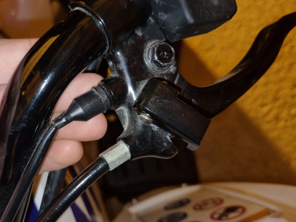 brake lever stop switch